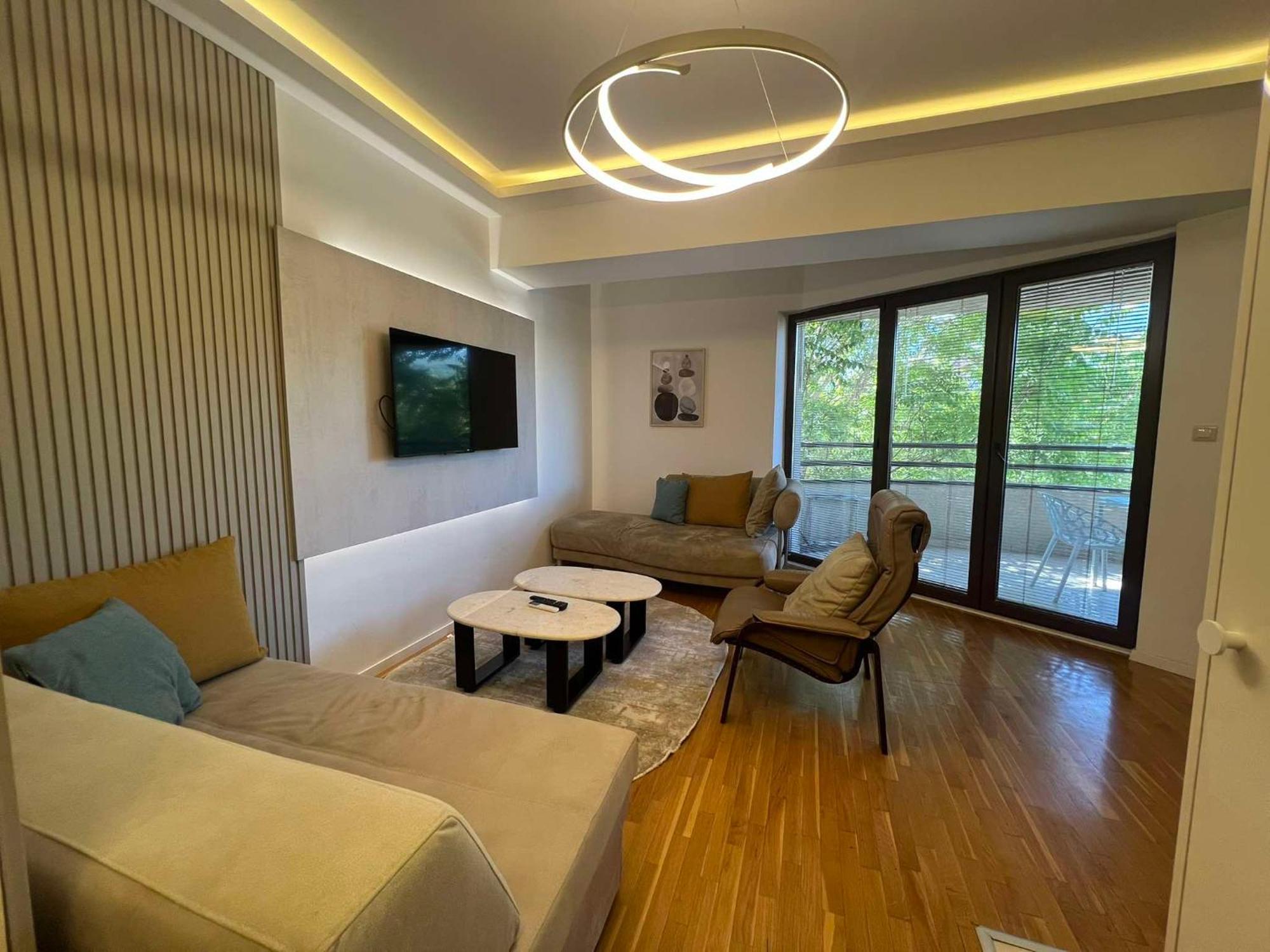 Gigi Apartment By Eluxory Skopje Bagian luar foto